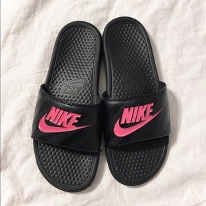 Nike Benassi JDI Slides